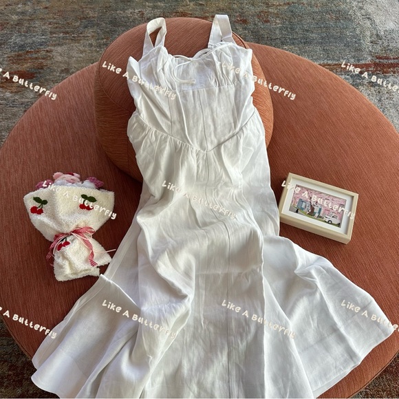 Reformation Balia Linen Dress in White - Picture 7 of 10